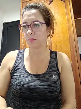 Snapshot of mademonsexy chatting on 19, 5, 2026 mademonsexy online show from 19, 5, 2026