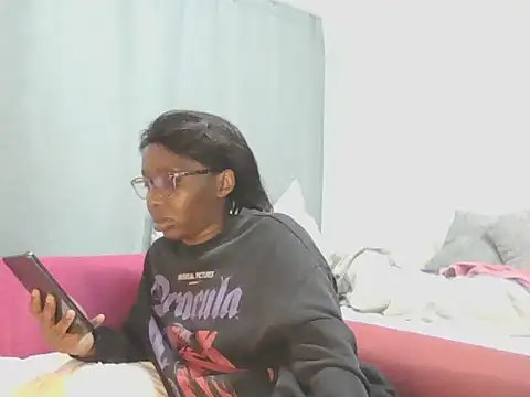 Sexxybella27 online show from 11, 6, 2026