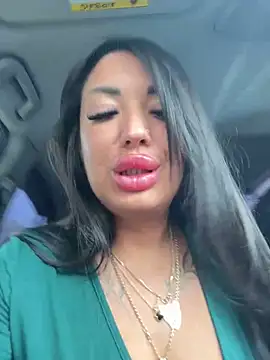 Snapshot of RuslanaXX chatting on 10, 5, 2026 RuslanaXX online show from 10, 5, 2026