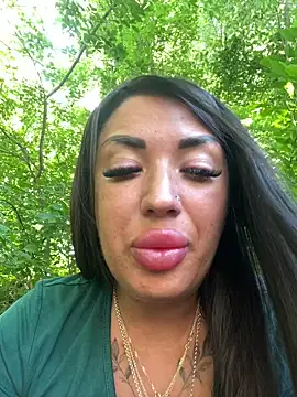 Snapshot of RuslanaXX chatting on 19, 6, 2026 RuslanaXX online show from 19, 6, 2026