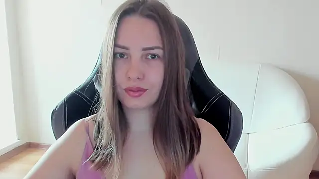 Snapshot of Mia_shy1 chatting on 13, 5, 2026 Mia shy1 online show from 13, 5, 2026