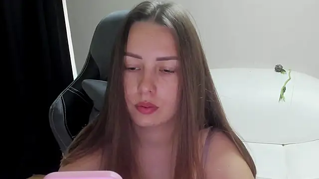 Snapshot of Mia_shy1 chatting on 19, 6, 2026 Mia shy1 online show from 19, 6, 2026
