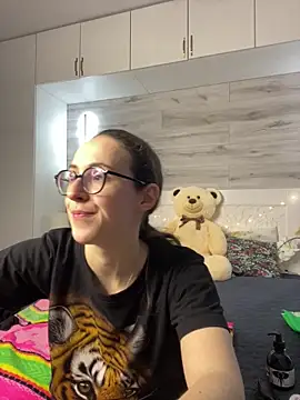 MartiniiSelenna online show from 8, 6, 2026
