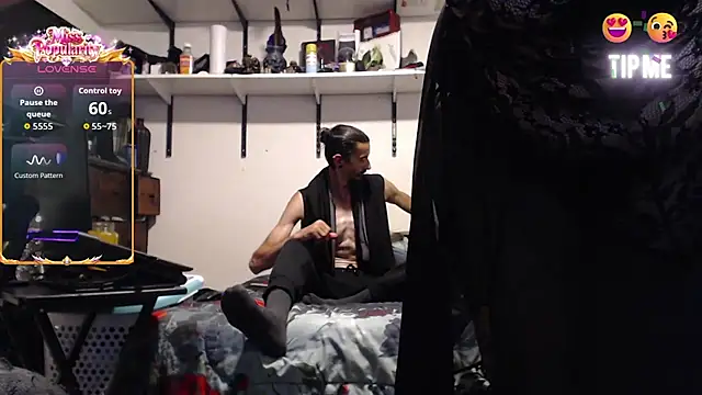 Snapshot of Demonicmiss chatting on 1, 7, 2026 Demonicmiss online show from 1, 7, 2026