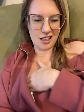 Snapshot of Vanilladreams chatting on 12, 5, 2026 Vanilladreams online show from 12, 5, 2026