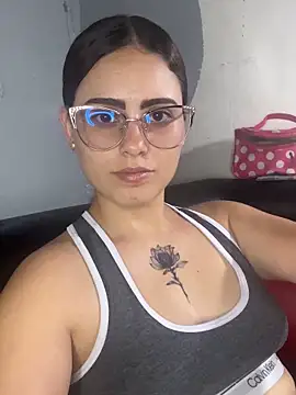 Snapshot of Azuna25 chatting on 14, 5, 2026 Azuna25 online show from 14, 5, 2026