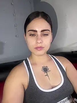 Snapshot of Azuna25 chatting on 21, 6, 2026 Azuna25 online show from 21, 6, 2026