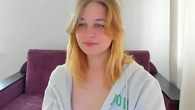 Snapshot of AlicePopsy chatting on 2, 6, 2026 AlicePopsy online show from 2, 6, 2026