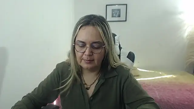 Snapshot of samy_vsn chatting on 25, 5, 2026 samy vsn online show from 25, 5, 2026