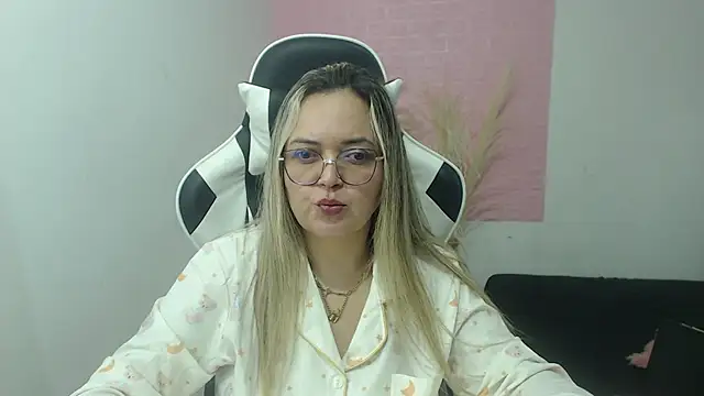 Snapshot of samy_vsn chatting on 30, 5, 2026 samy vsn online show from 30, 5, 2026