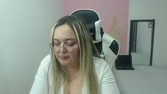 Snapshot of samy_vsn chatting on 4, 6, 2026 samy vsn online show from 4, 6, 2026