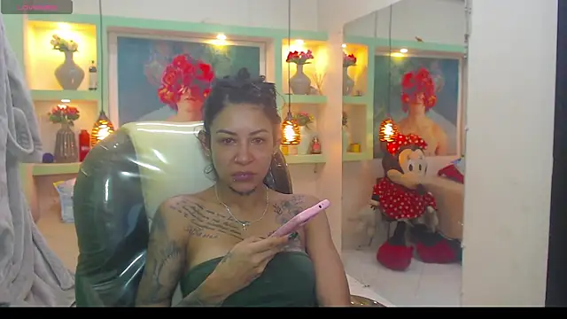 lorenapinto online show from 24, 6, 2026