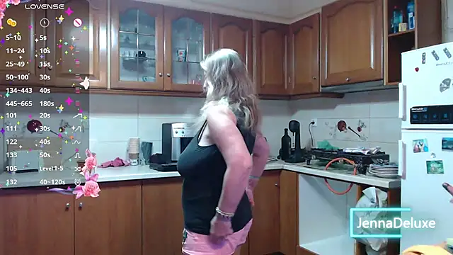 JennaDeluxe online show from 13, 6, 2026