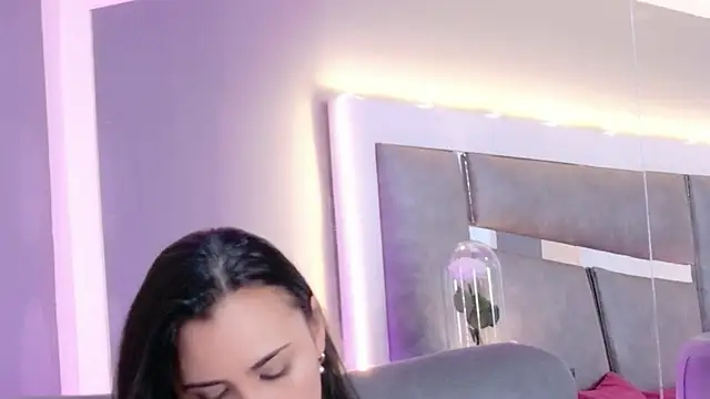 Evangeline Taylorr online show from 24, 6, 2026
