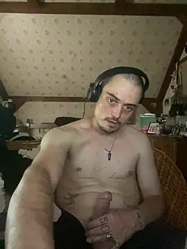 Snapshot of JustTylerr chatting on 2, 7, 2026 JustTylerr online show from 2, 7, 2026