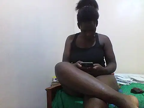 princess-cutie12 online show from 10, 6, 2026