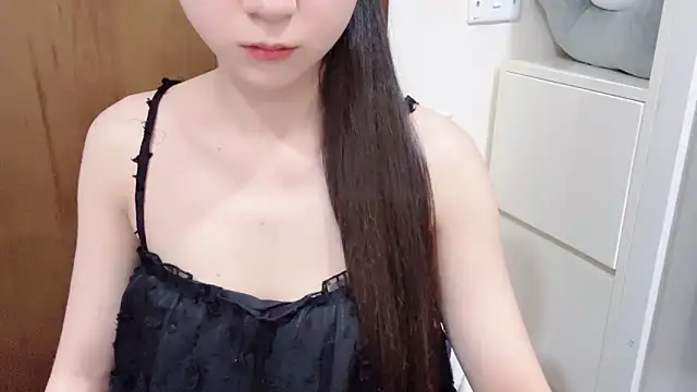 Snapshot of KaleAnisa chatting on 27, 5, 2026 KaleAnisa online show from 27, 5, 2026