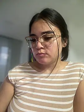 CamilaSofiia online show from 4, 6, 2026