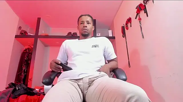 AlejoKhalifa  online show from 13, 6, 2026