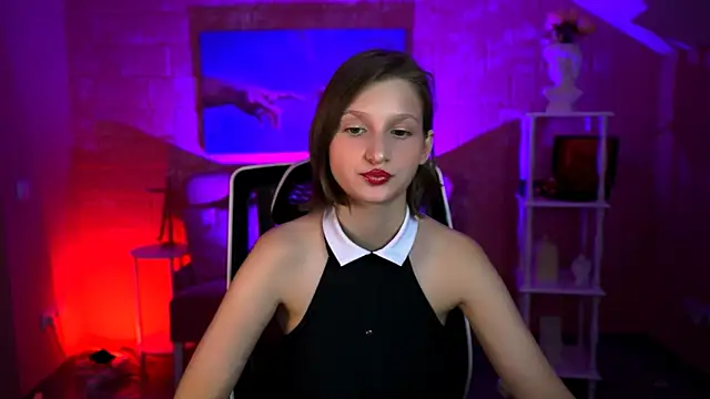EllaHorton online show from 6, 7, 2026