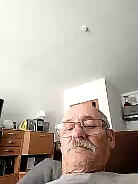 oleg049 online show from 10, 6, 2026