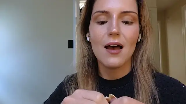 sexylilly69 online show from 23, 6, 2026