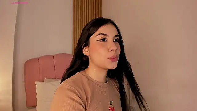Mara Betancurt online show from 12, 6, 2026