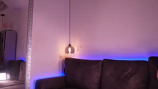 Isabella francoo online show from 13, 6, 2026