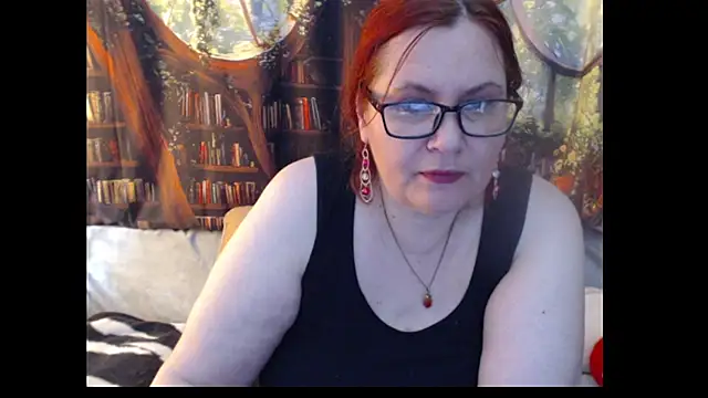Snapshot of PlayfullMature chatting on 4, 6, 2026 PlayfullMature online show from 4, 6, 2026