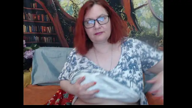 Snapshot of PlayfullMature chatting on 13, 6, 2026 PlayfullMature online show from 13, 6, 2026