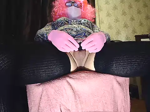 Crossdresser Elena online show from 14, 6, 2026