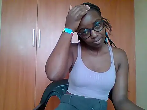 Snapshot of sexy_darleen23 chatting on 14, 5, 2026 sexy darleen23 online show from 14, 5, 2026