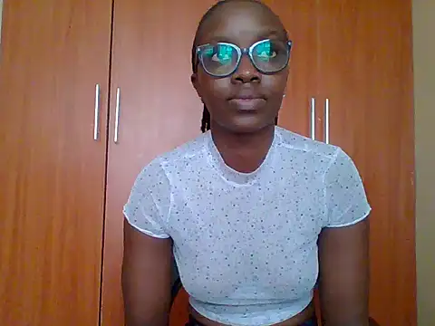 Snapshot of sexy_darleen23 chatting on 3, 6, 2026 sexy darleen23 online show from 3, 6, 2026