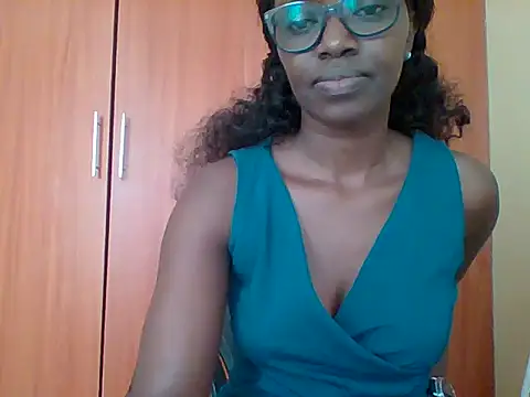 Snapshot of sexy_darleen23 chatting on 19, 6, 2026 sexy darleen23 online show from 19, 6, 2026