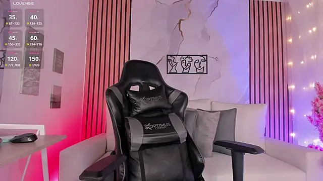 ChloeParkss  online show from 3, 6, 2026
