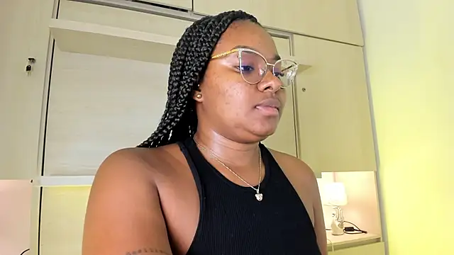 Snapshot of tamaraa_smiith chatting on 21, 5, 2026 tamaraa smiith online show from 21, 5, 2026