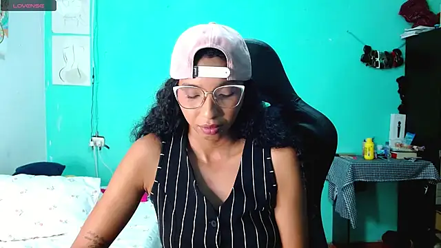 sensitive brunette online show from 11, 6, 2026
