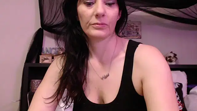 CrystalLakeXO online show from 21, 6, 2026