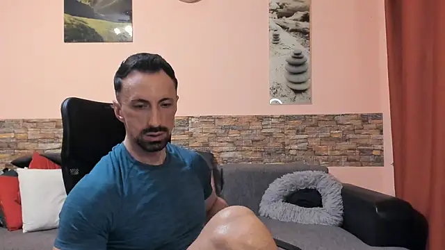 HotHunkTrainer online show from 18, 6, 2026