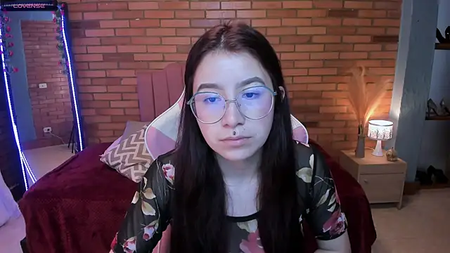 Amy joones online show from 17, 6, 2026