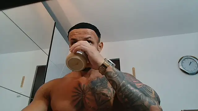 Magnificmuscles89 online show from 16, 6, 2026