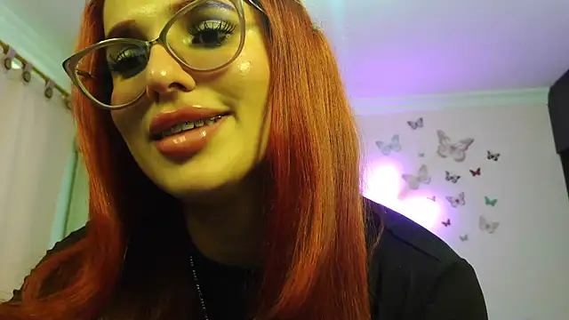 Snapshot of caroline_jonson chatting on 3, 6, 2026 caroline jonson online show from 3, 6, 2026