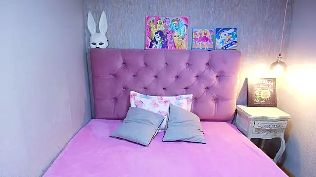 charlottemoonxz online show from 19, 6, 2026