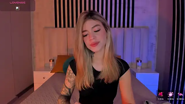 ViolettHansson online show from 17, 6, 2026