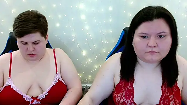 BeckyAndHellen online show from 19, 6, 2026