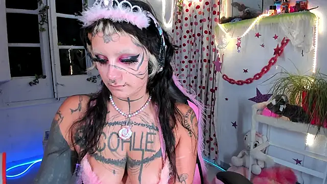 lady sontse  online show from 19, 6, 2026