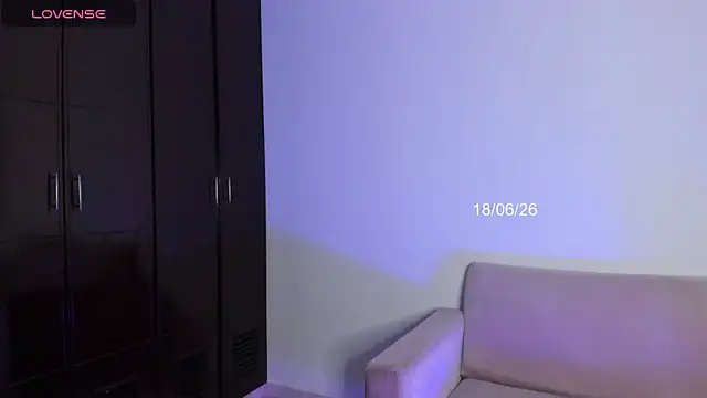 Lilacutte  online show from 18, 6, 2026