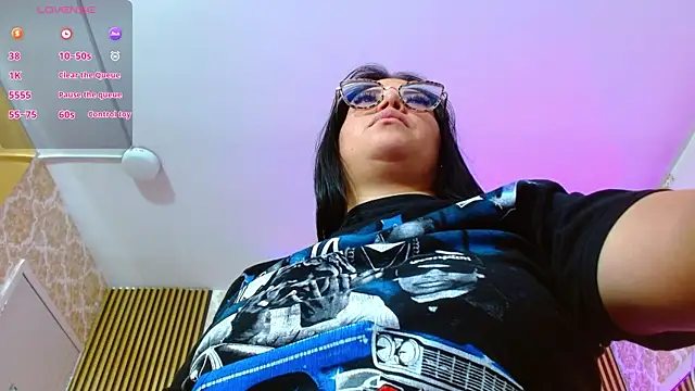 martinna tay online show from 18, 6, 2026