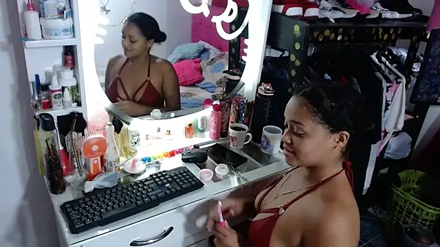 kiara milf  online show from 15, 6, 2026