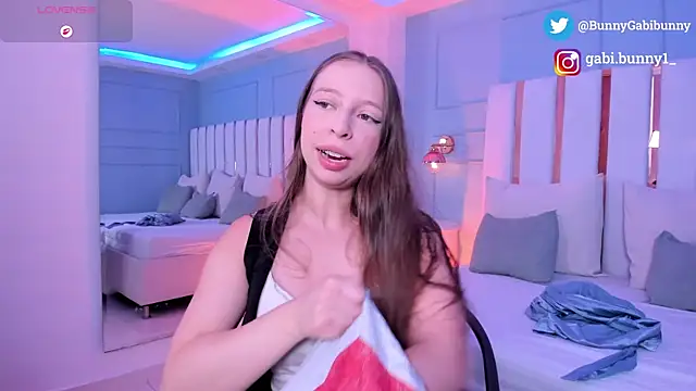gabi bunny online show from 23, 6, 2026